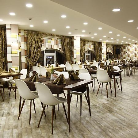 Feyzan Hotel Corum Bagian luar foto