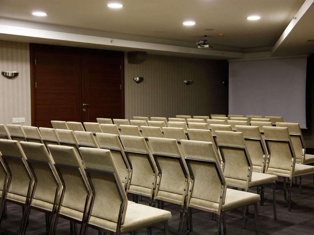Feyzan Hotel Corum Bagian luar foto
